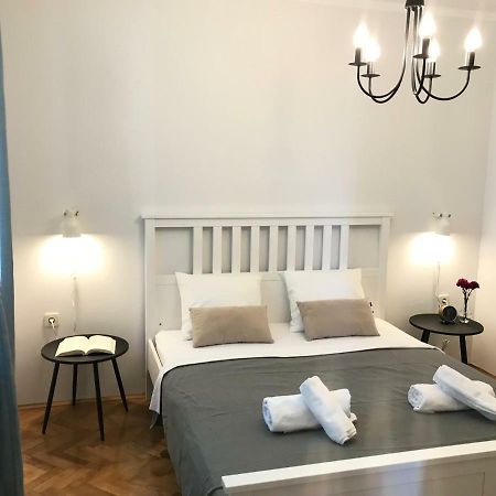 Moro Apartment Malinska Esterno foto