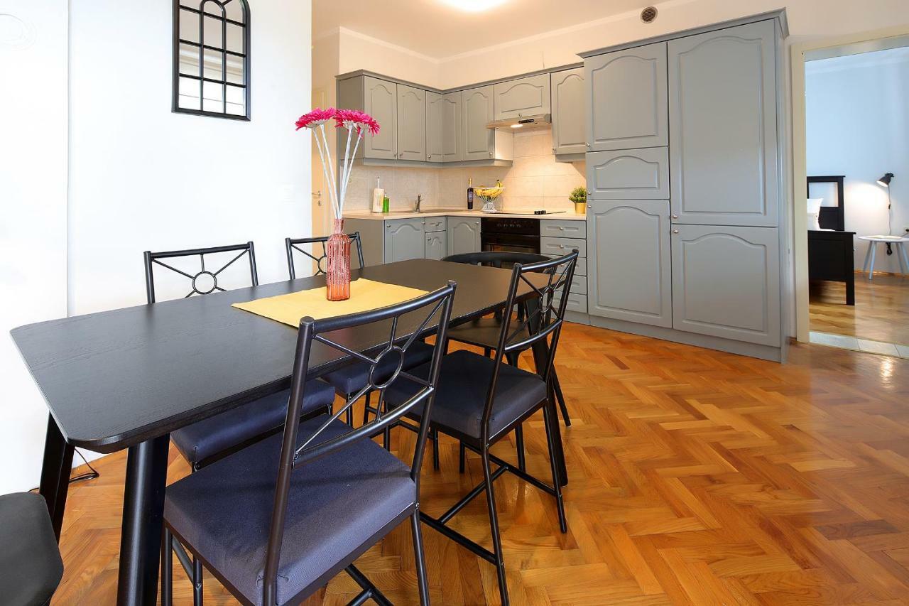 Moro Apartment Malinska Esterno foto