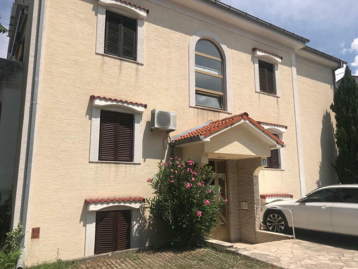 Moro Apartment Malinska Esterno foto